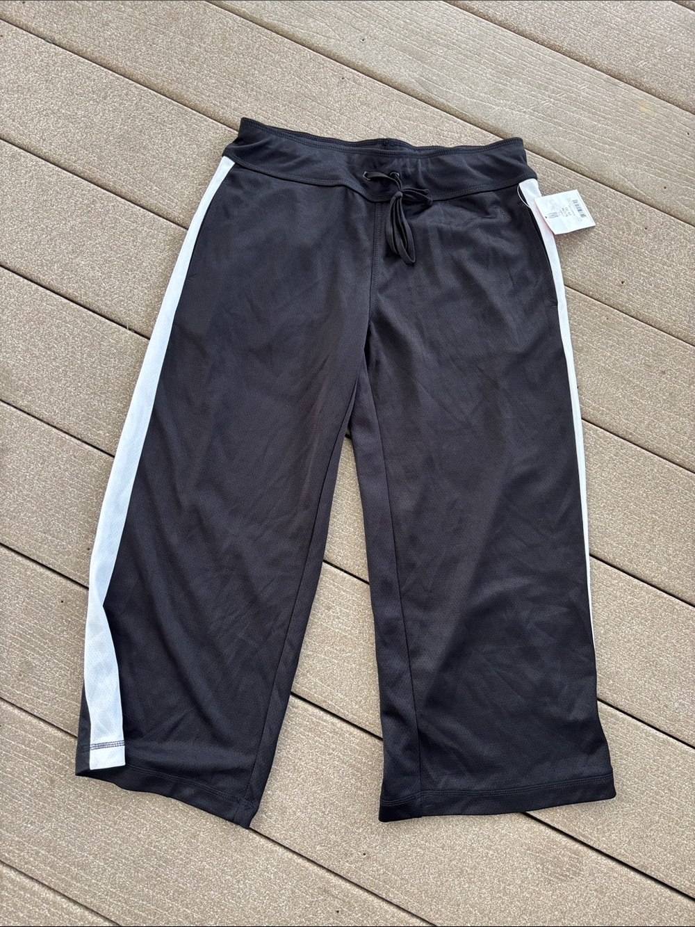 Danskin Now Black Capri Pants with White Side Stripe